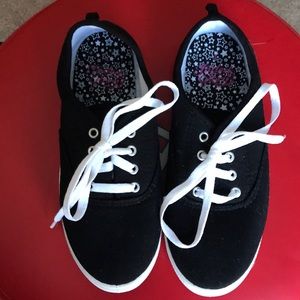 Kids faded glory sneakers